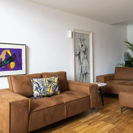 Insight River View - Pool & Garage Apartment *